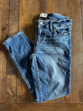 BKE Womens Skinny Jeans - Medium Blue Faded Wash